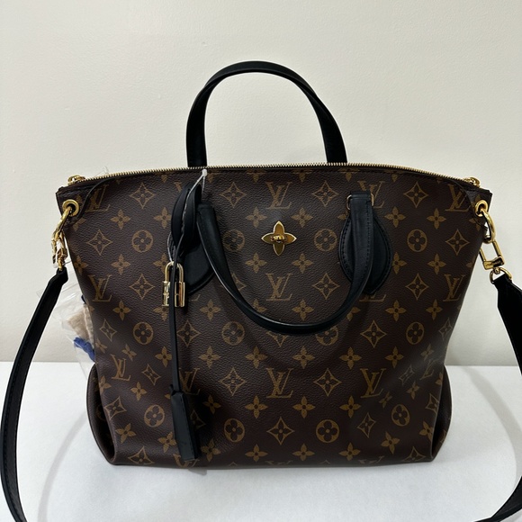 LOUIS VUITTON Monogram Flower Zipped Tote MM Black - Picture 9 of 14